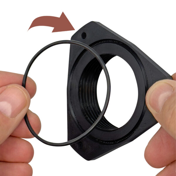 OilFox Pressure Adapter mit O-Ring in der Hand